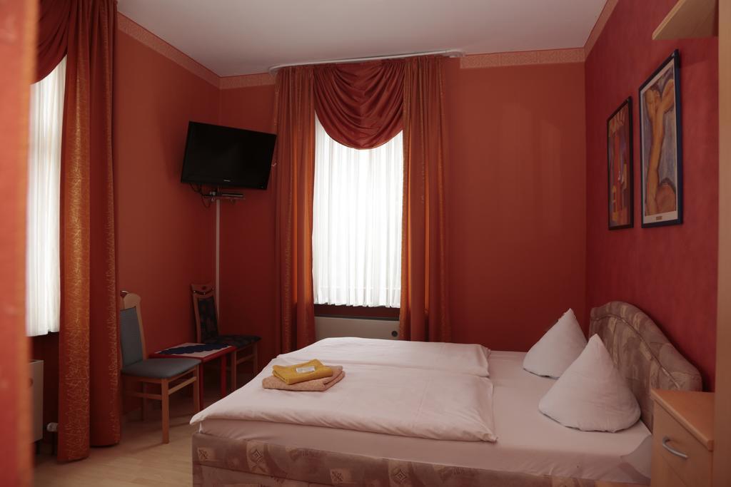 Hotel Sessellift Coblença Quarto foto